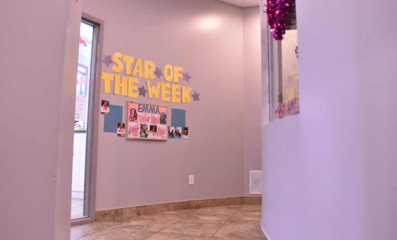 hallway-at-the-toy-box-at-McDougall